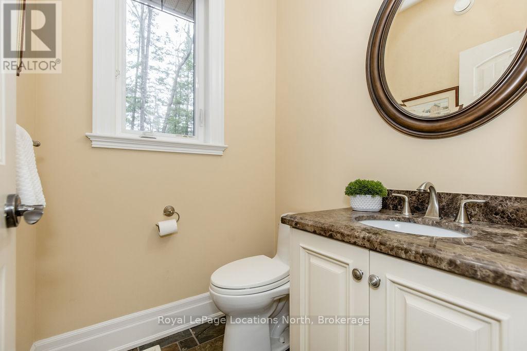119 Earl Street, Wasaga Beach, ON - Indoor Photo Showing Bathroom