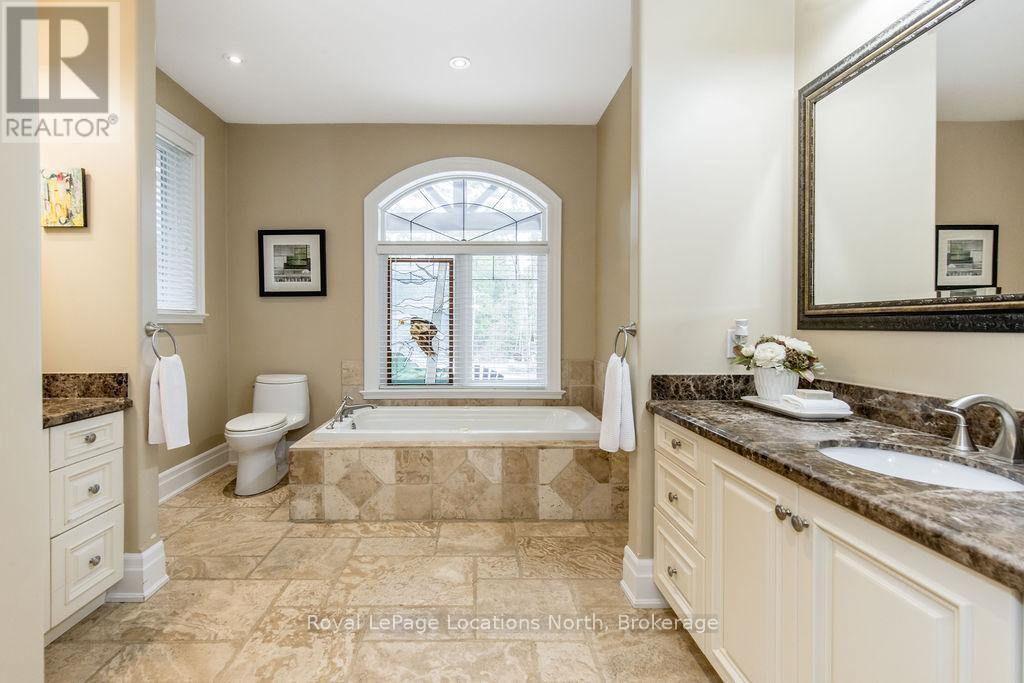 119 Earl Street, Wasaga Beach, ON - Indoor Photo Showing Bathroom