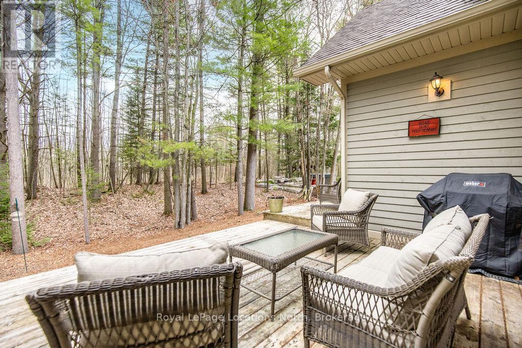 119 Earl Street, Wasaga Beach, ON - Outdoor With Deck Patio Veranda With Exterior