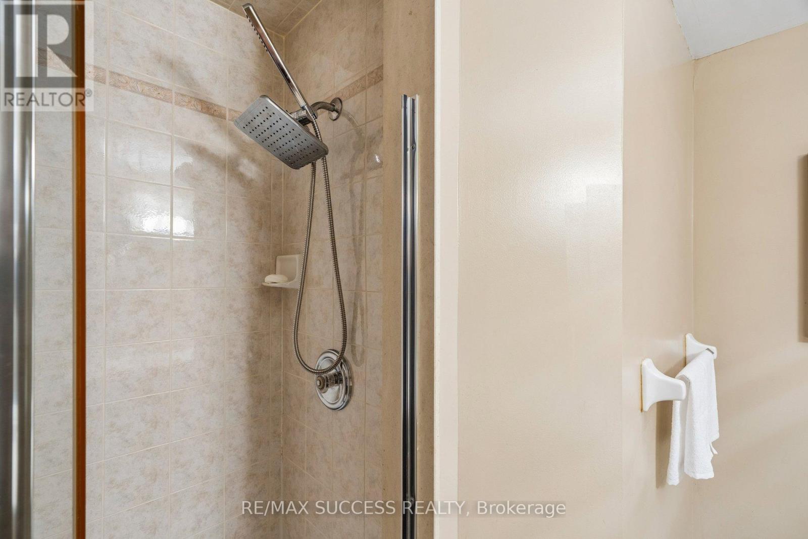 301 - 1000 Sheppard Avenue W, Toronto, ON - Indoor Photo Showing Bathroom