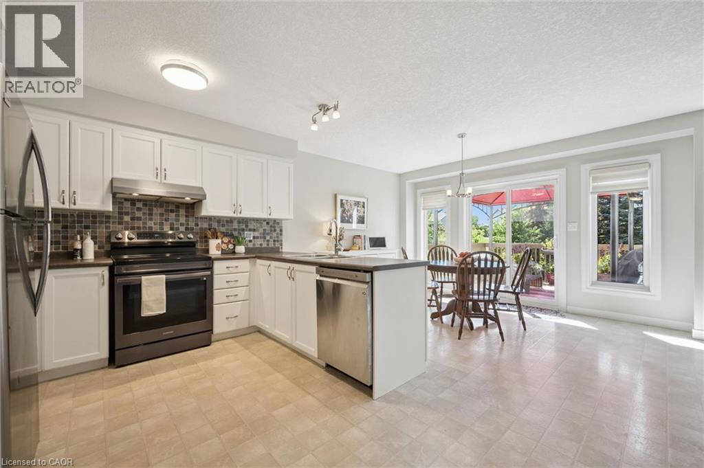 56 Henhoeffer Crescent, Kitchener, ON - Indoor Photo Showing Kitchen With Stainless Steel Kitchen
