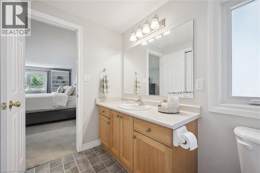 56 Henhoeffer Crescent, Kitchener, ON - Indoor Photo Showing Bathroom
