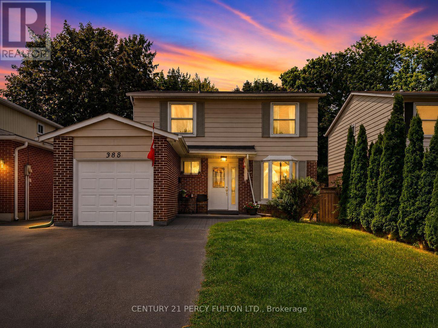 388 Handley Crescent, Newmarket, ON - Outdoor