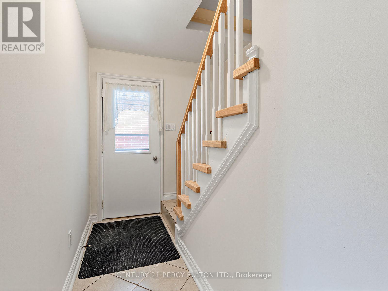 388 Handley Crescent, Newmarket, ON - Indoor Photo Showing Other Room