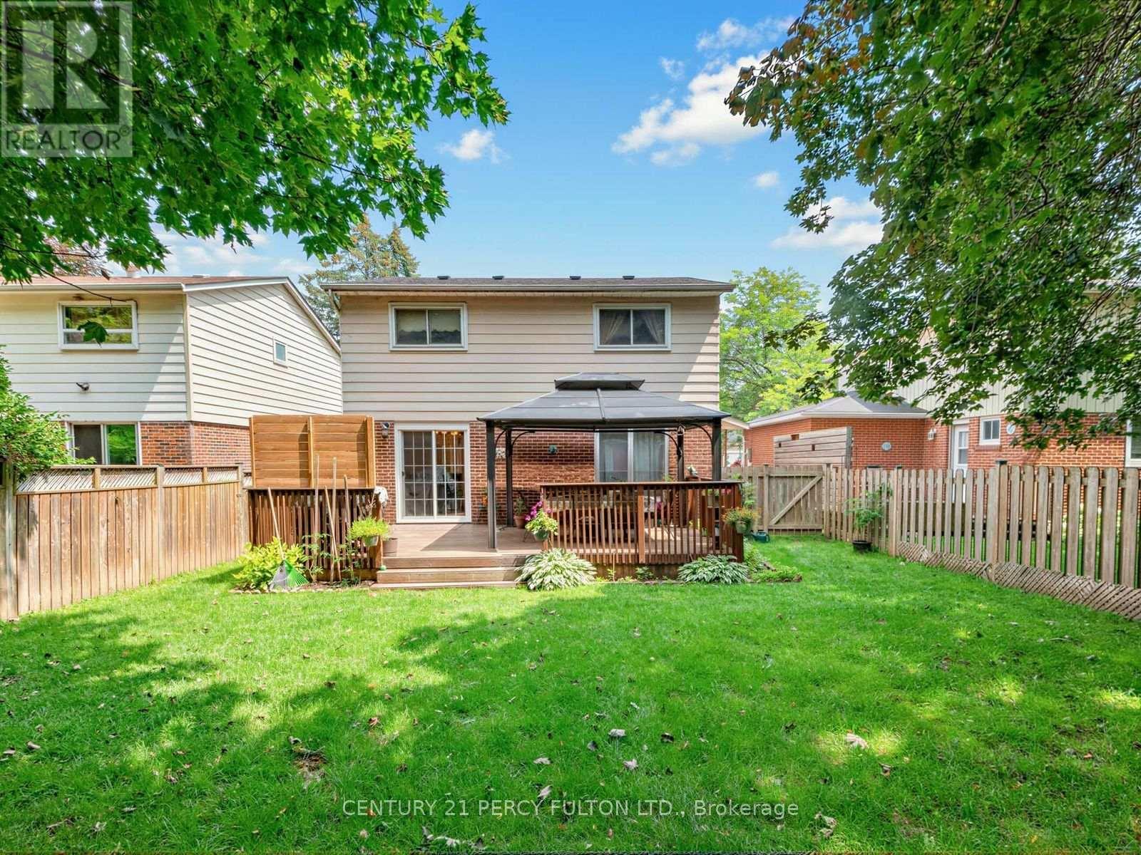 388 Handley Crescent, Newmarket, ON - Outdoor With Deck Patio Veranda