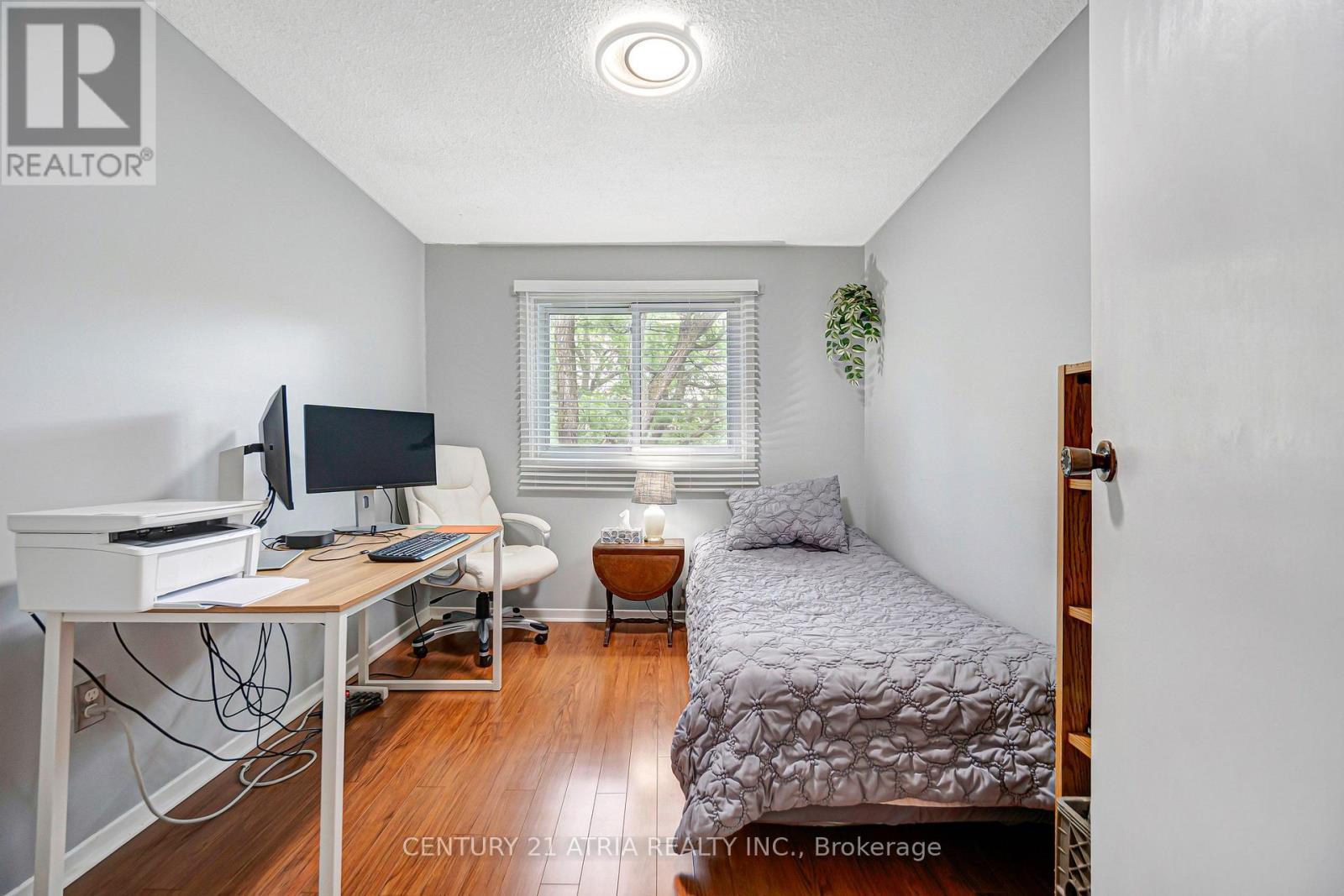 18 Thatchers Mill Way, Markham, ON - Indoor Photo Showing Office