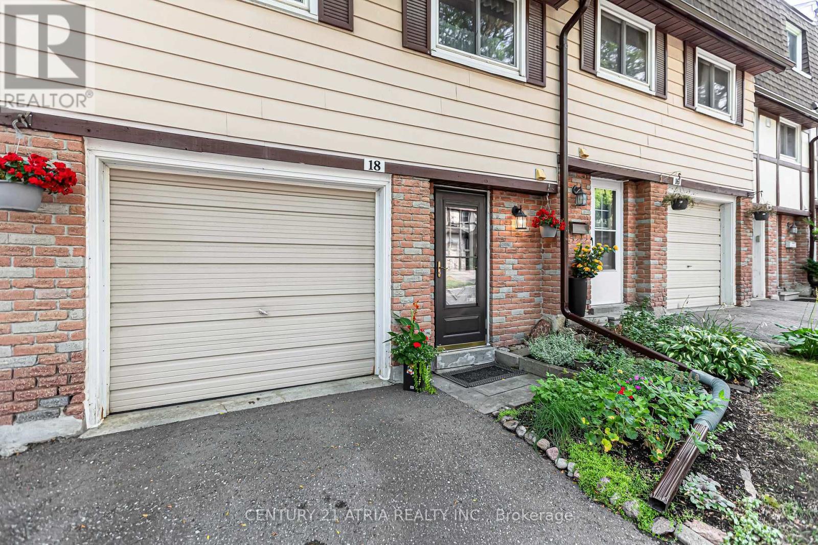 18 Thatchers Mill Way, Markham, ON - Outdoor With Exterior