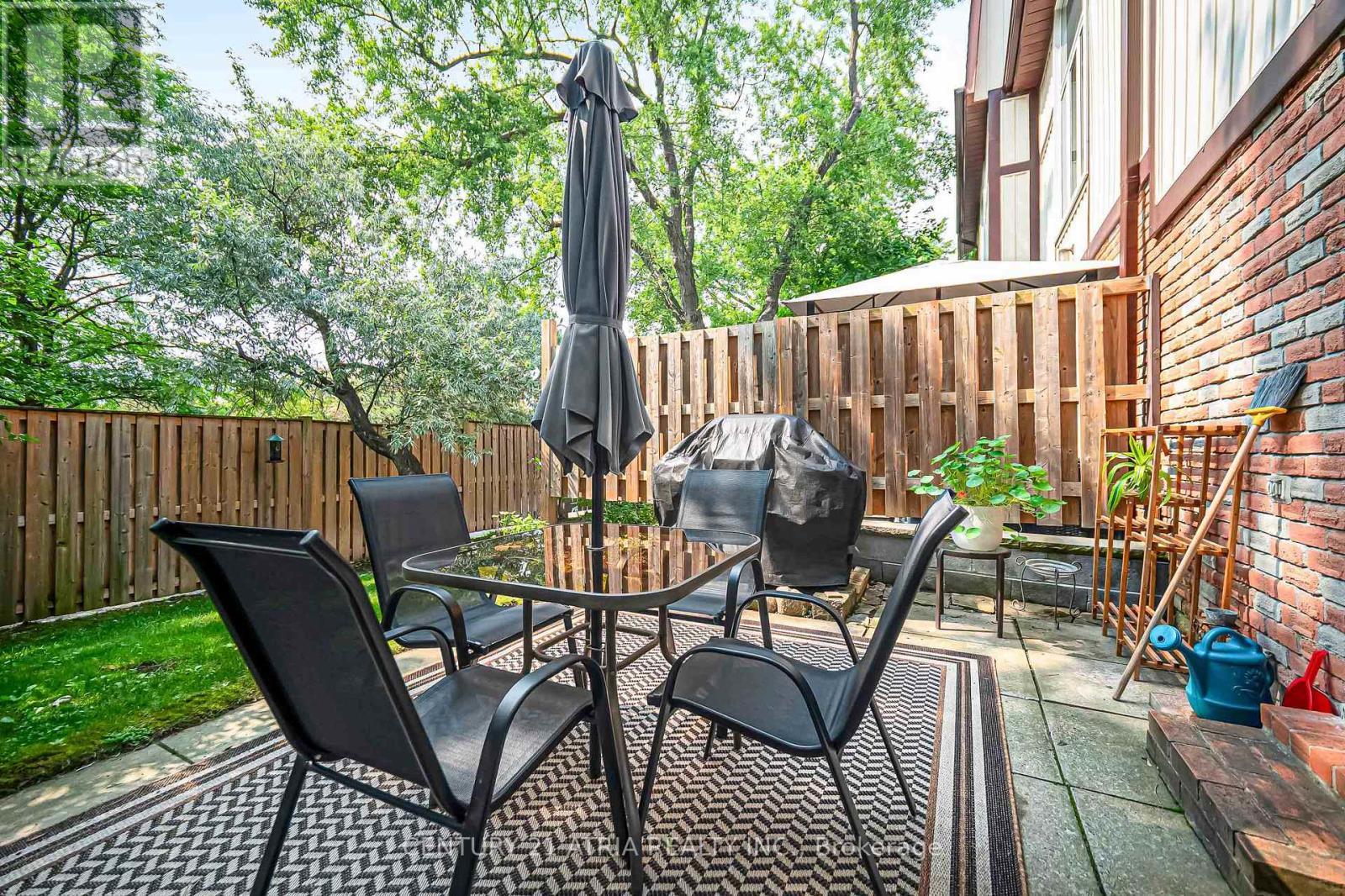 18 Thatchers Mill Way, Markham, ON - Outdoor With Deck Patio Veranda With Exterior