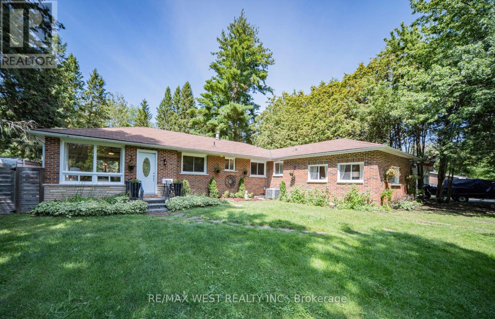 9510 Morning Glory Road, Georgina, ON - Outdoor