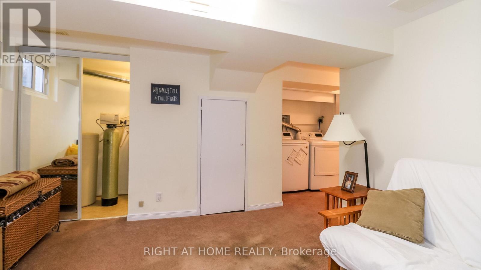 23 - 52 Adelaide Street, Barrie, ON - Indoor Photo Showing Laundry Room