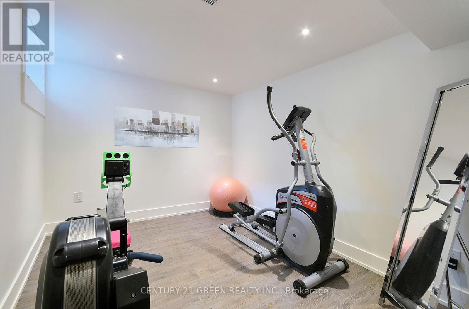 Basement Bedroom - 32 Castlebar Road, Toronto, ON - Indoor Photo Showing Gym Room