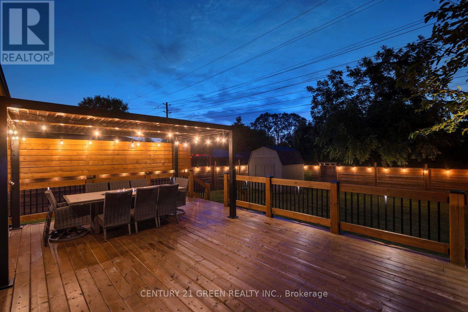 32 Castlebar Road, Toronto, ON - Outdoor With Deck Patio Veranda