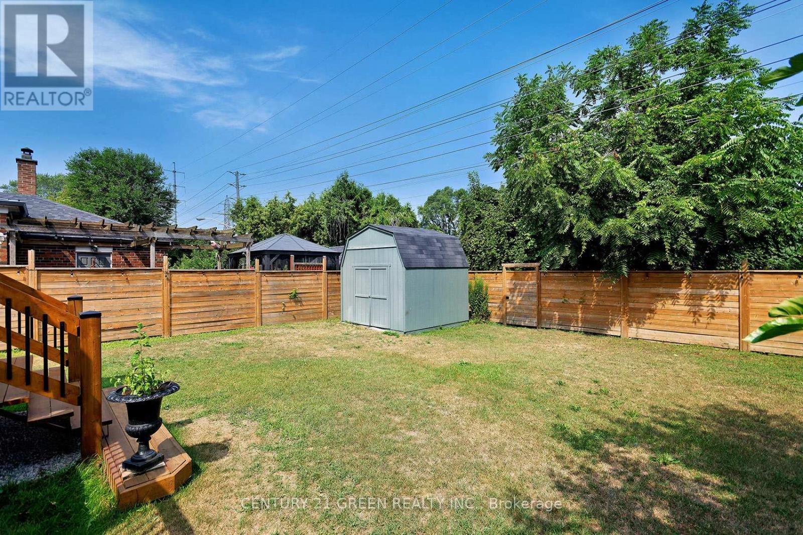 32 Castlebar Road, Toronto, ON - Outdoor