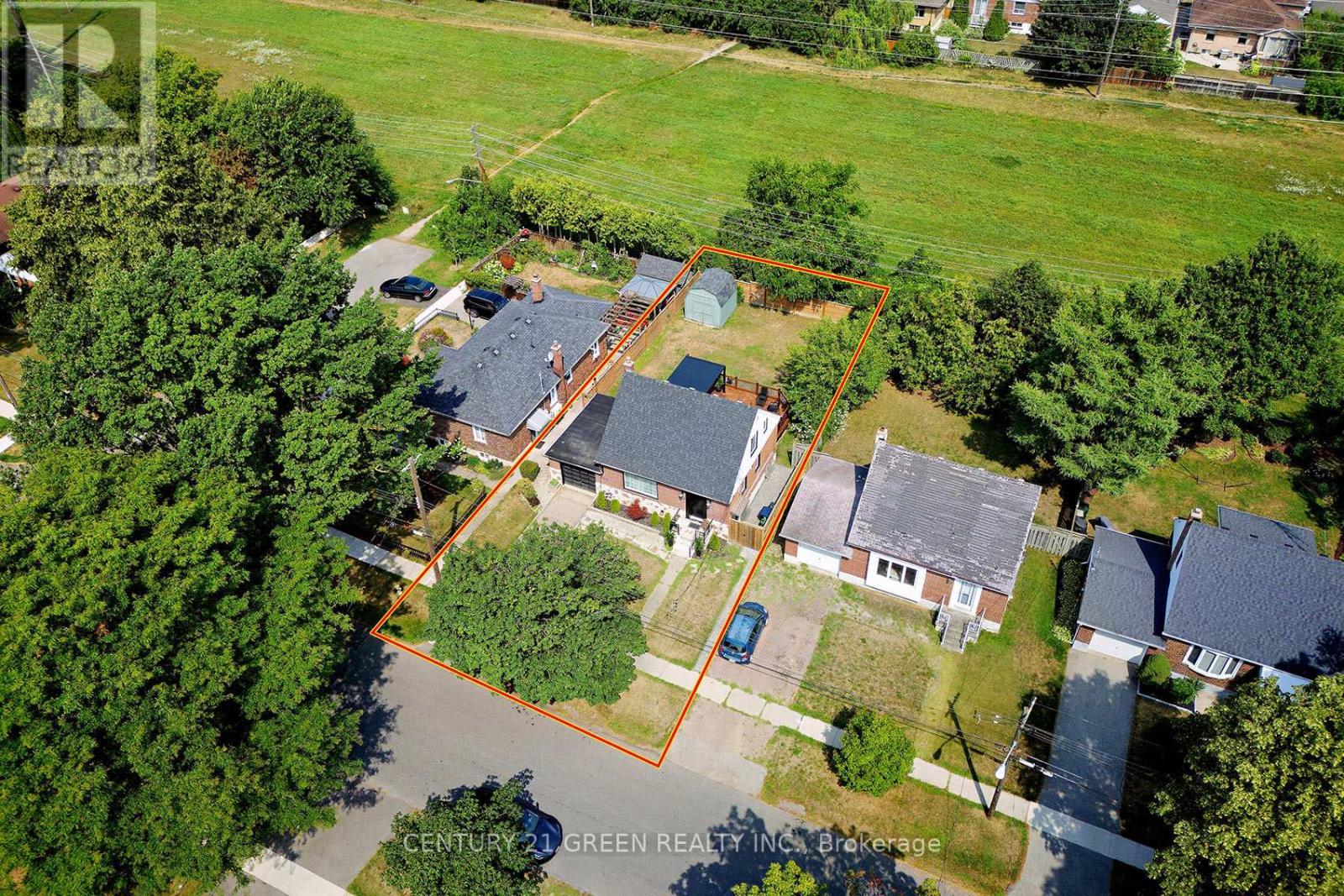 32 Castlebar Road, Toronto, ON - Outdoor With View