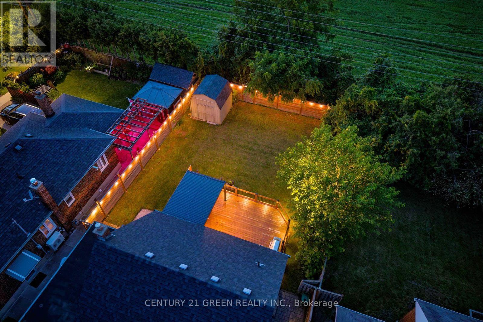 32 Castlebar Road, Toronto, ON - Outdoor