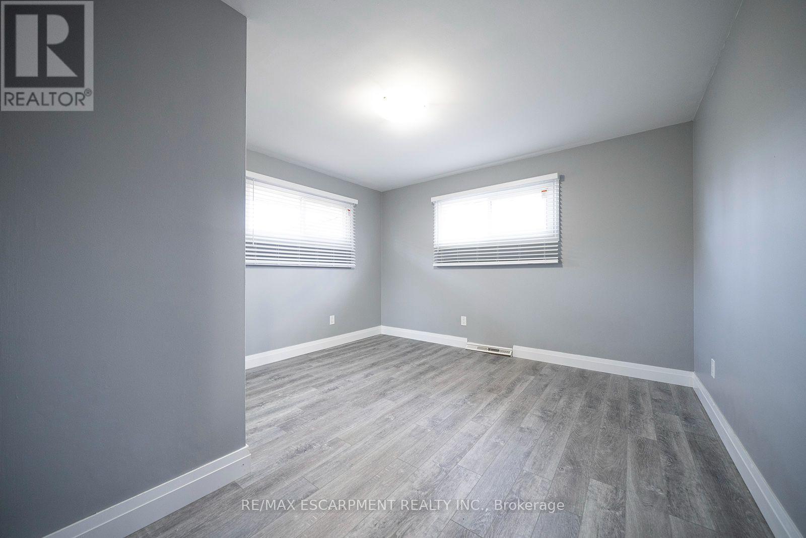 Upper - 76 Glenview Avenue, Cambridge, ON - Indoor Photo Showing Other Room