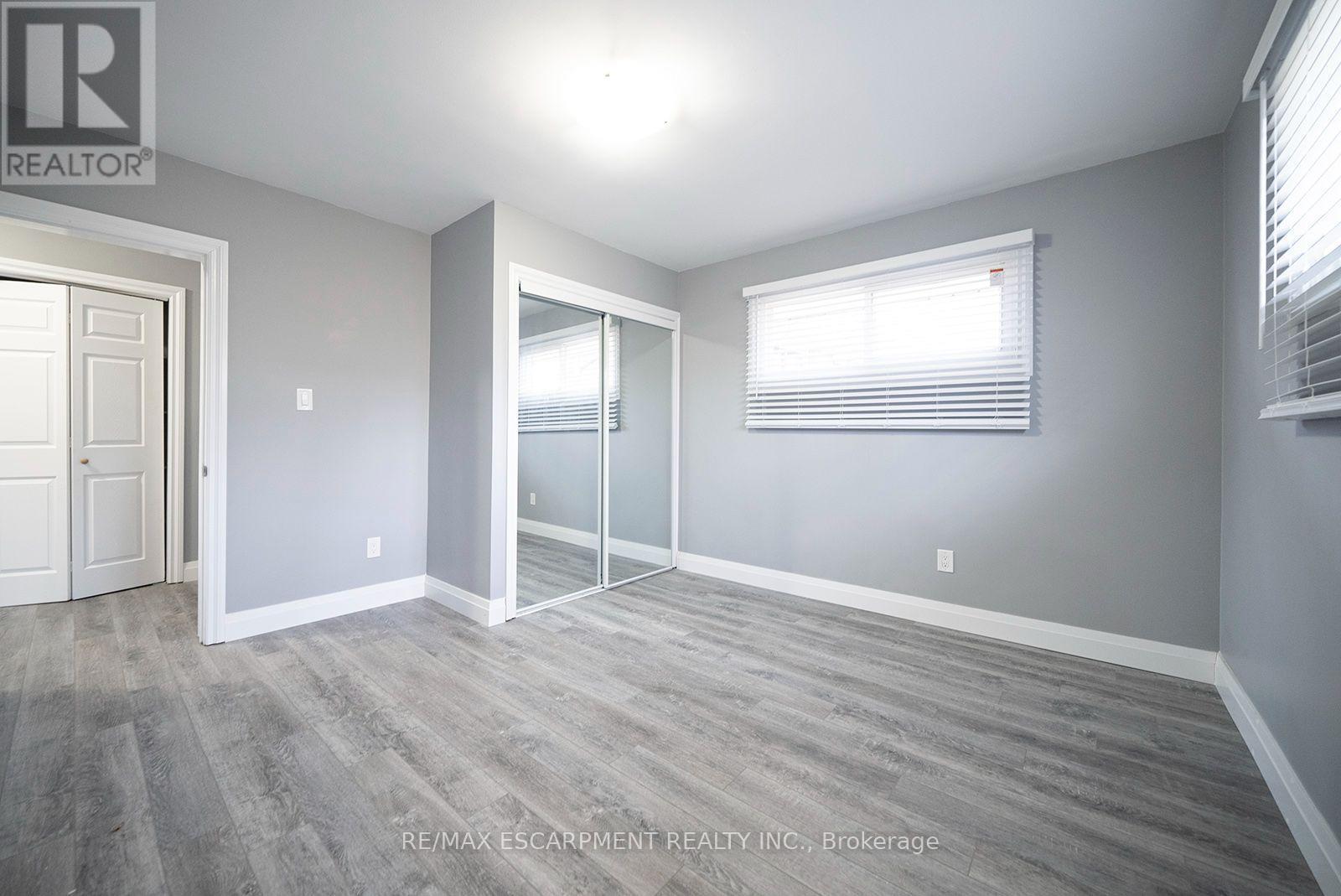 Upper - 76 Glenview Avenue, Cambridge, ON - Indoor Photo Showing Other Room