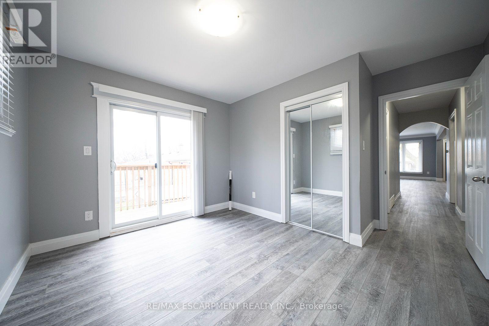 Upper - 76 Glenview Avenue, Cambridge, ON - Indoor Photo Showing Other Room