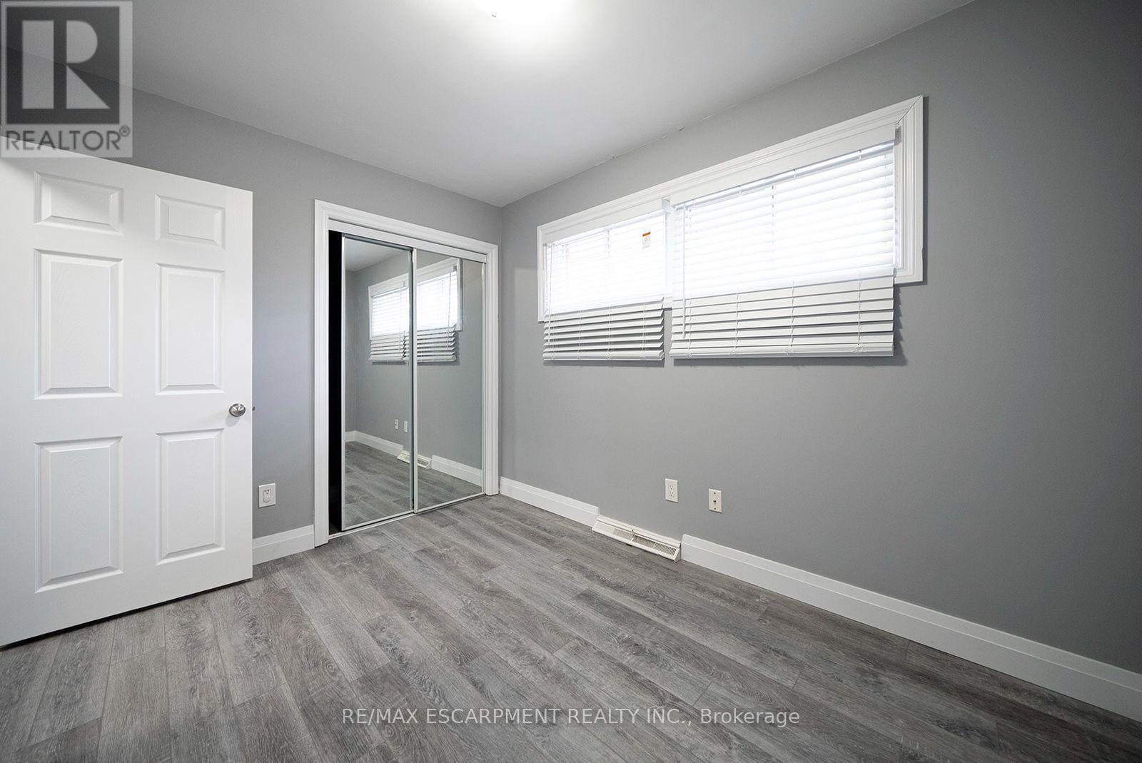 Upper - 76 Glenview Avenue, Cambridge, ON - Indoor Photo Showing Other Room