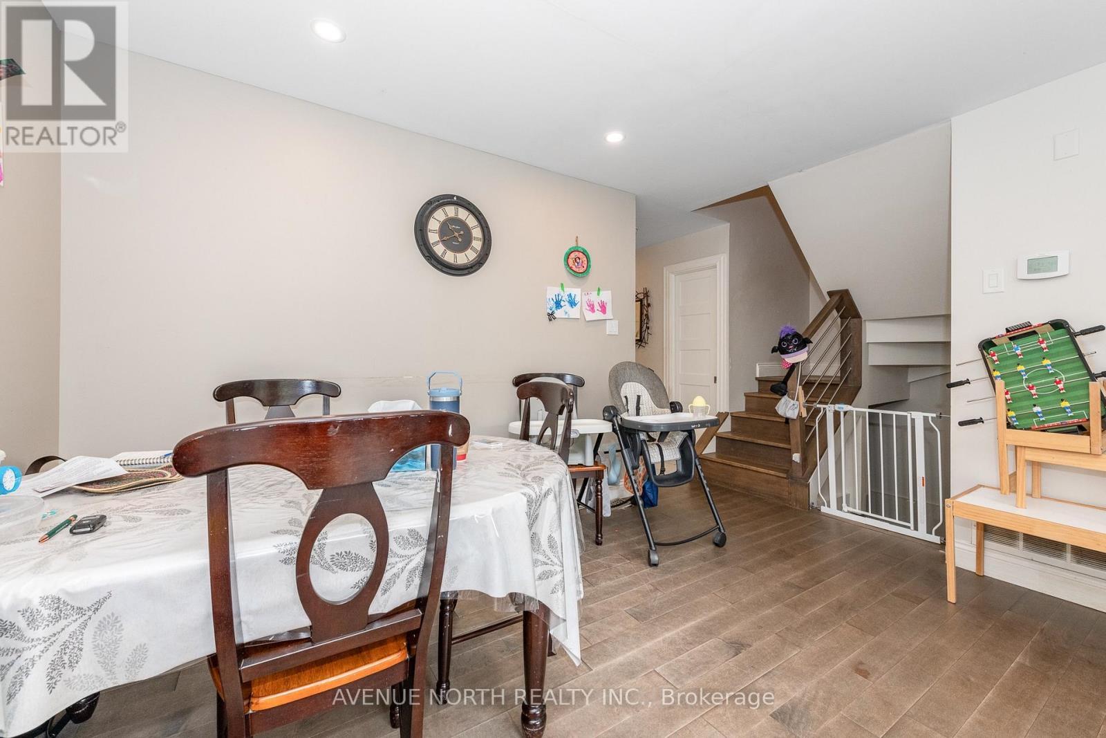 501 Lawler Crescent, Ottawa, ON - Indoor Photo Showing Dining Room