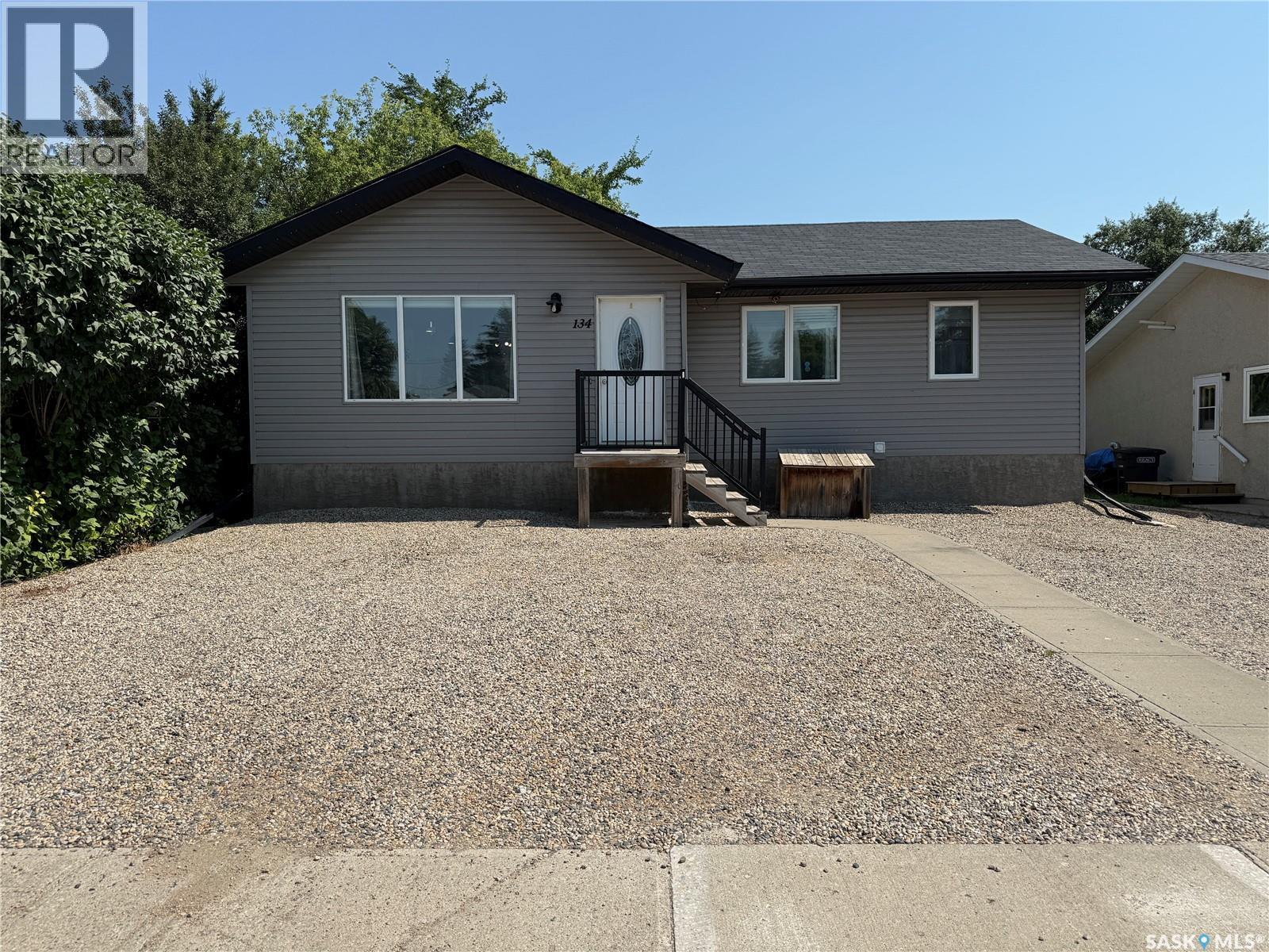 134 10Th Street, Humboldt, SK - Outdoor