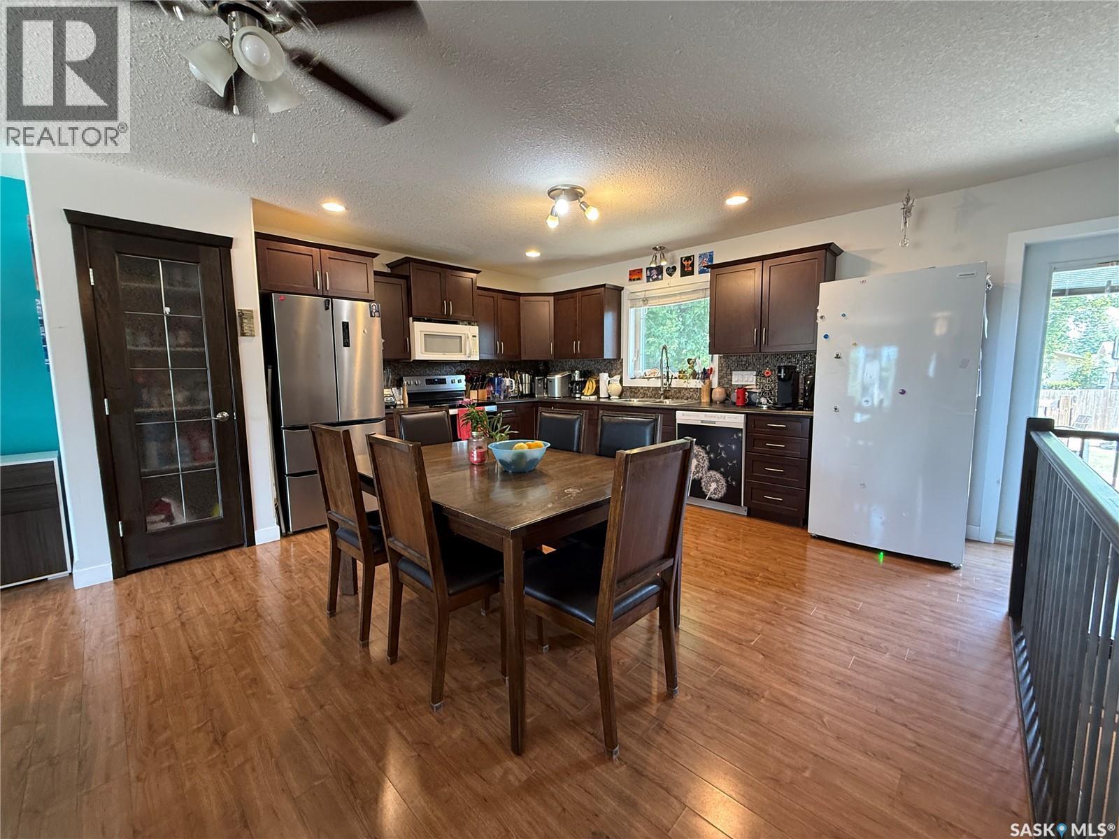 134 10Th Street, Humboldt, SK - Indoor