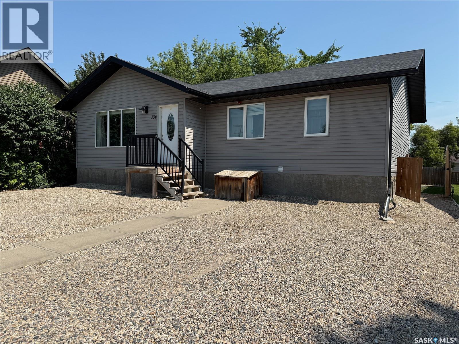 134 10Th Street, Humboldt, SK - Outdoor