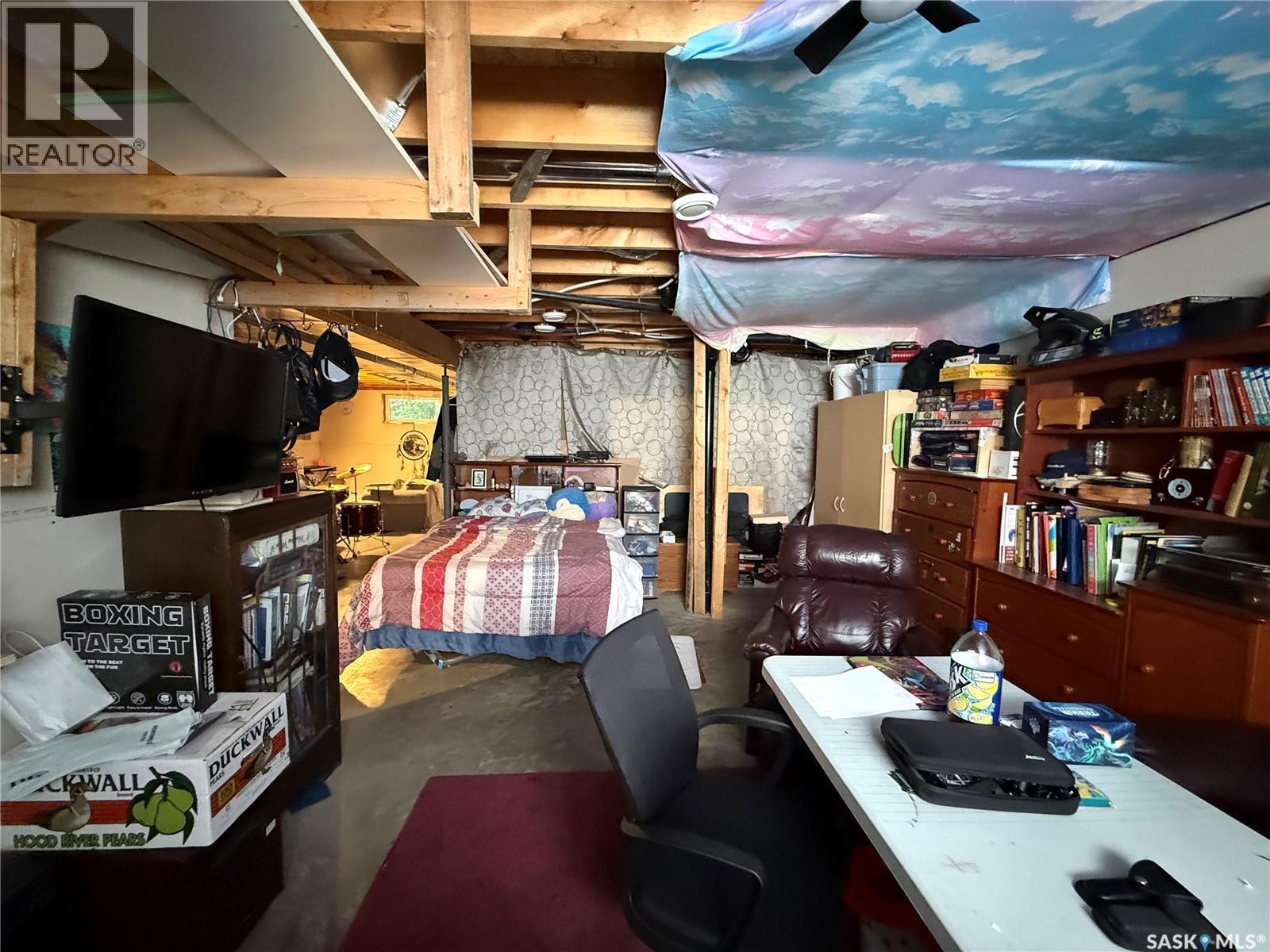 134 10Th Street, Humboldt, SK - Indoor
