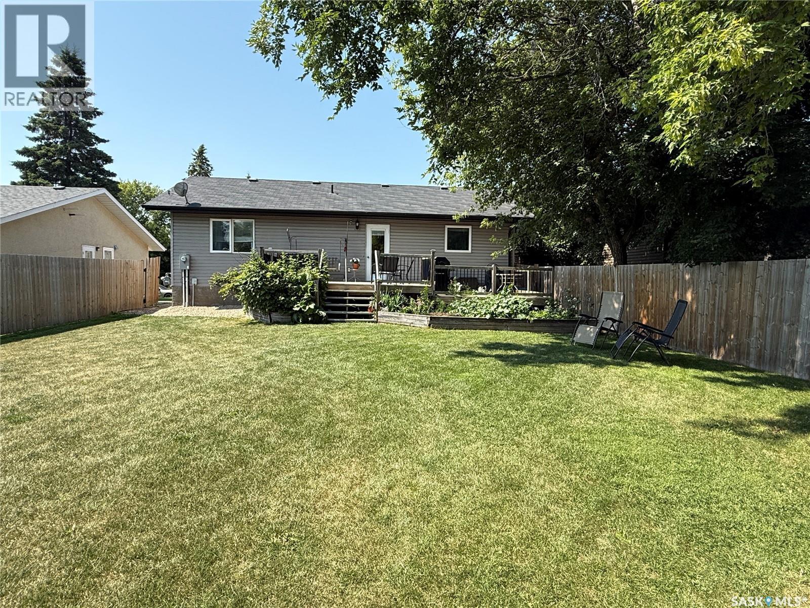 134 10Th Street, Humboldt, SK - Outdoor With Deck Patio Veranda