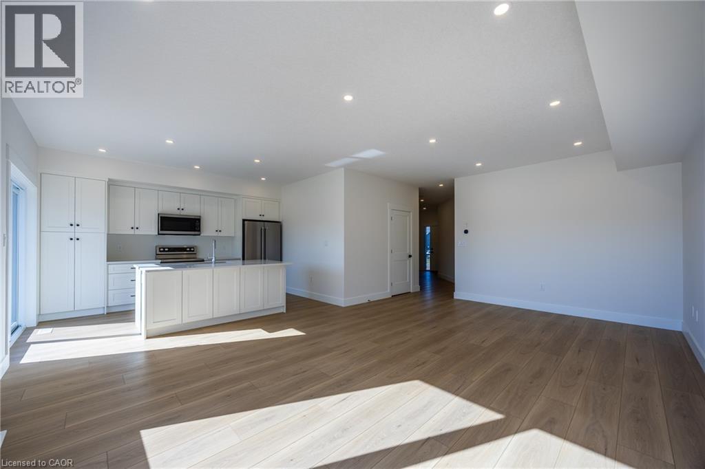 115 Amber Street, Waterford, ON - Indoor Photo Showing Kitchen
