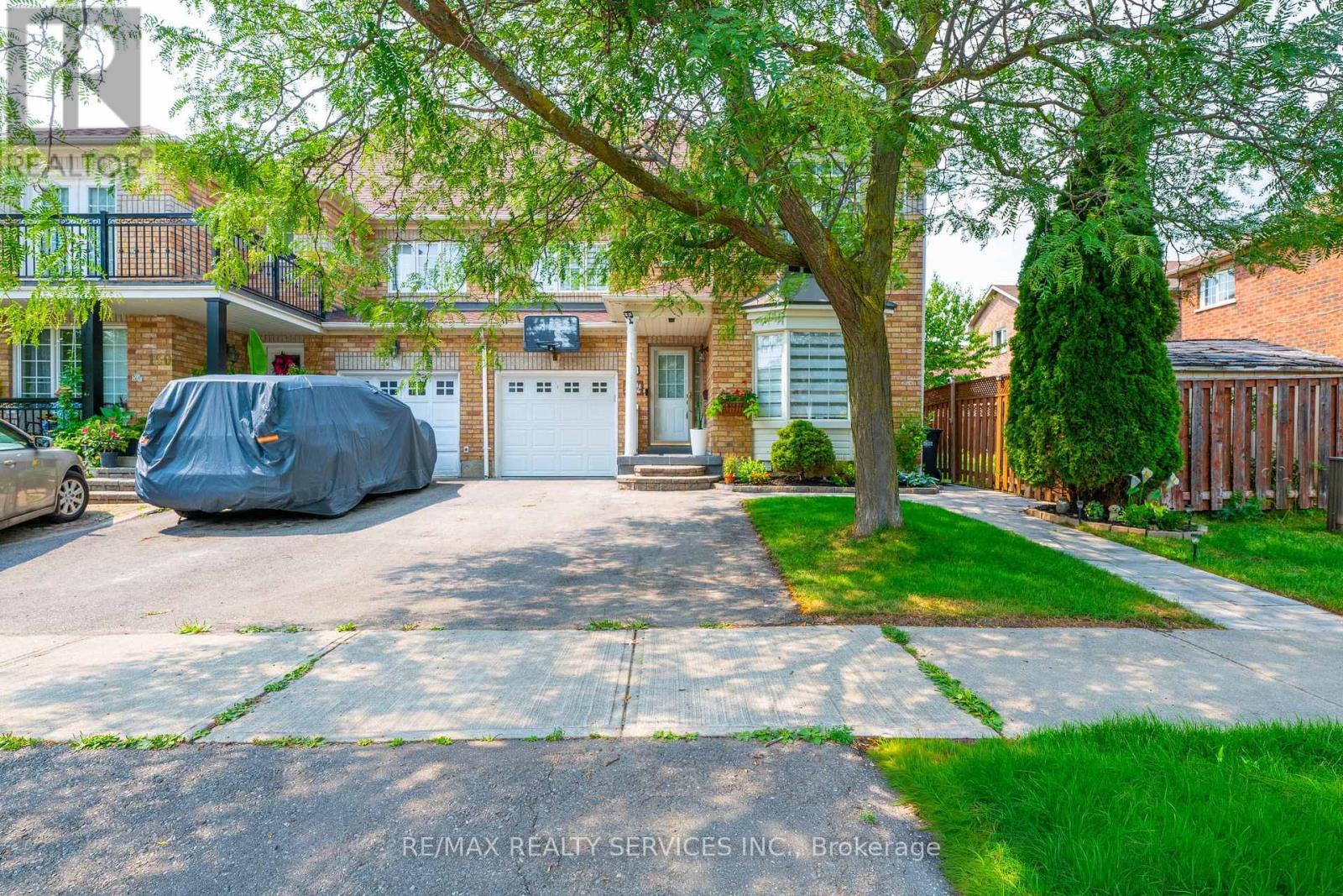 128 Seaside Circle, Brampton, ON - Outdoor