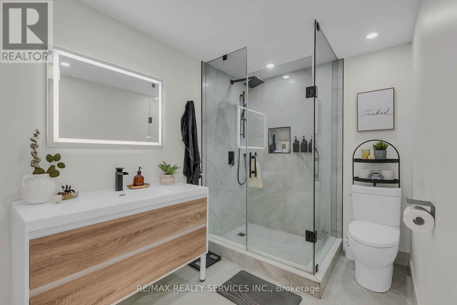128 Seaside Circle, Brampton, ON - Indoor Photo Showing Bathroom