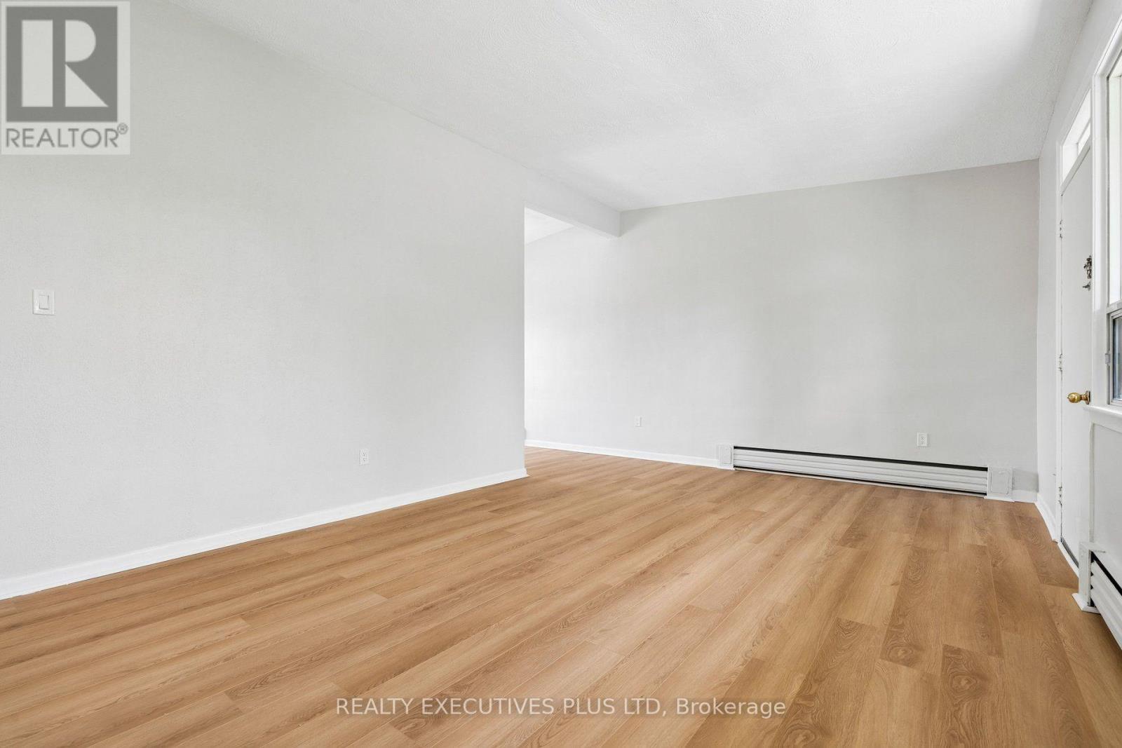 Upper Apartment Living Room - 74 Calstock Drive, Toronto, ON - Indoor Photo Showing Other Room