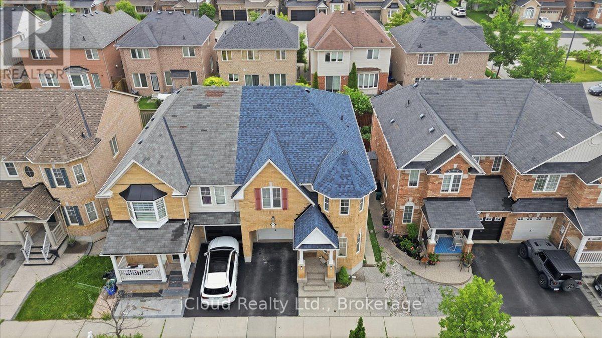 270 Whetham Heights, Milton, ON - Outdoor With Facade