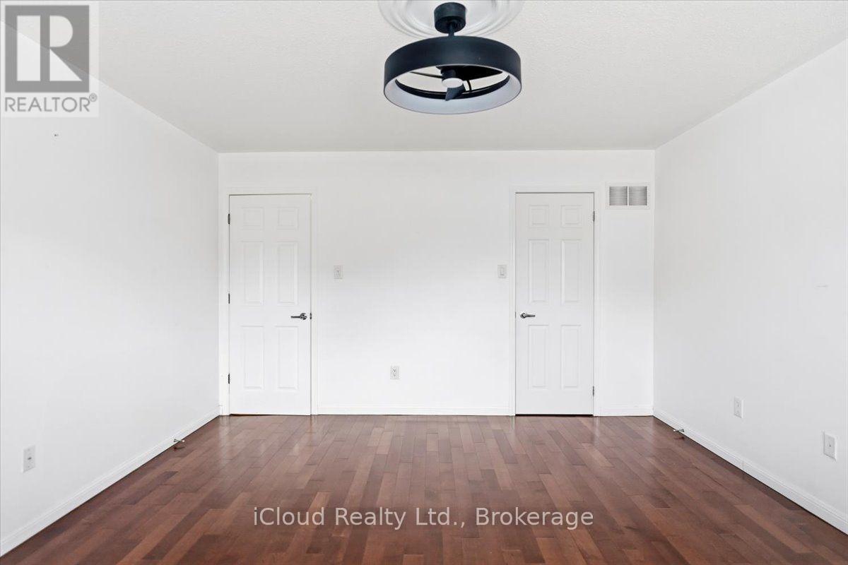 270 Whetham Heights, Milton, ON - Indoor Photo Showing Other Room