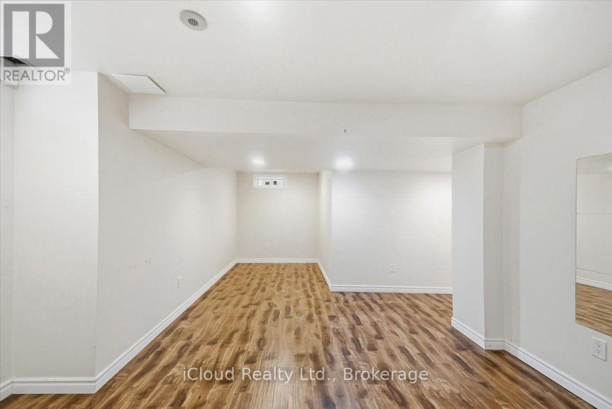 270 Whetham Heights, Milton, ON - Indoor Photo Showing Other Room
