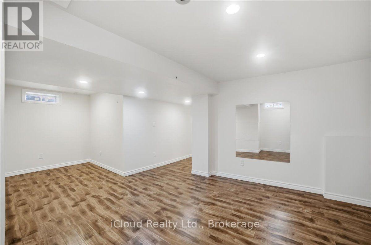 270 Whetham Heights, Milton, ON - Indoor Photo Showing Other Room