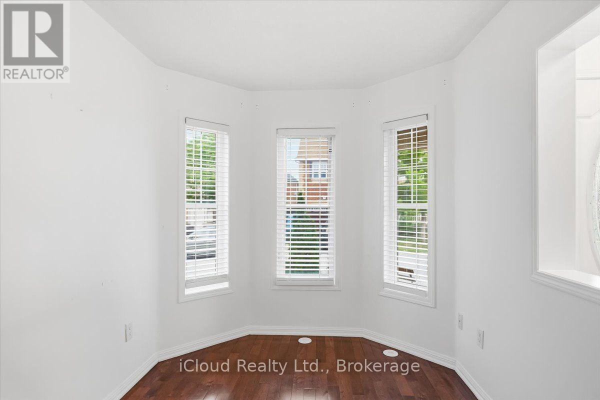 270 Whetham Heights, Milton, ON - Indoor Photo Showing Other Room