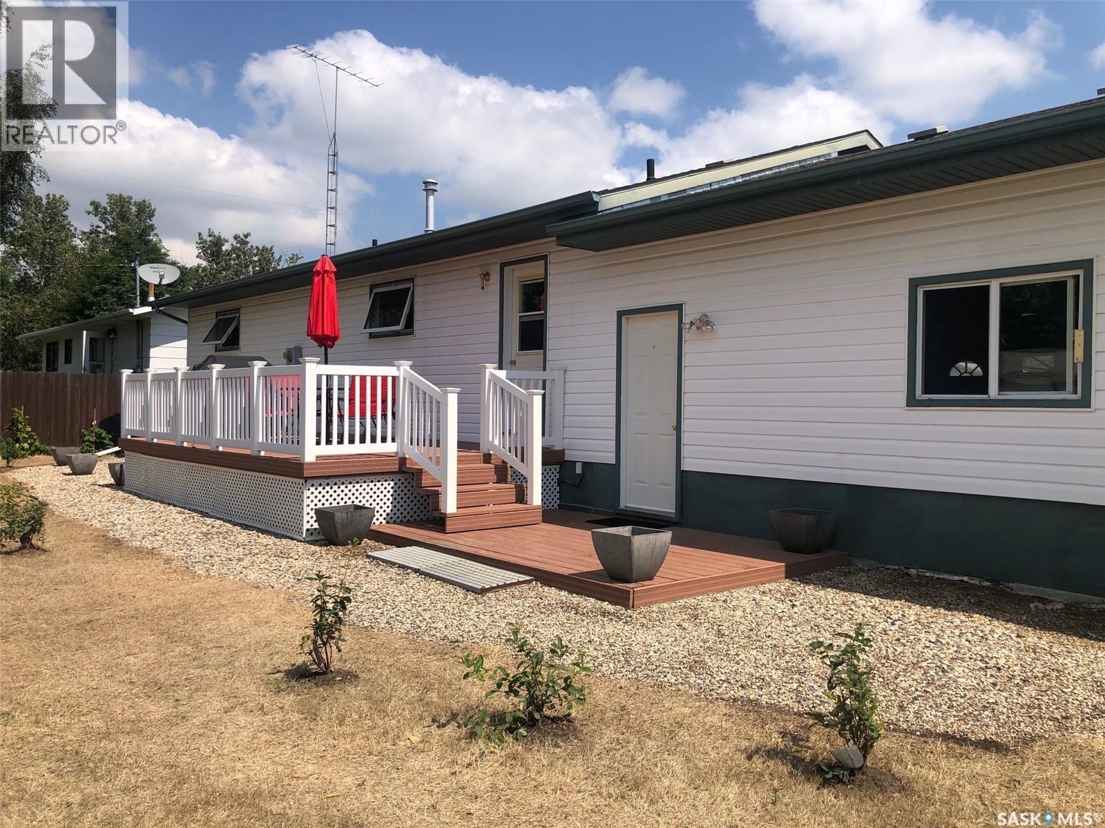 643 2Nd Street Ne, Preeceville, SK - Outdoor With Deck Patio Veranda With Exterior