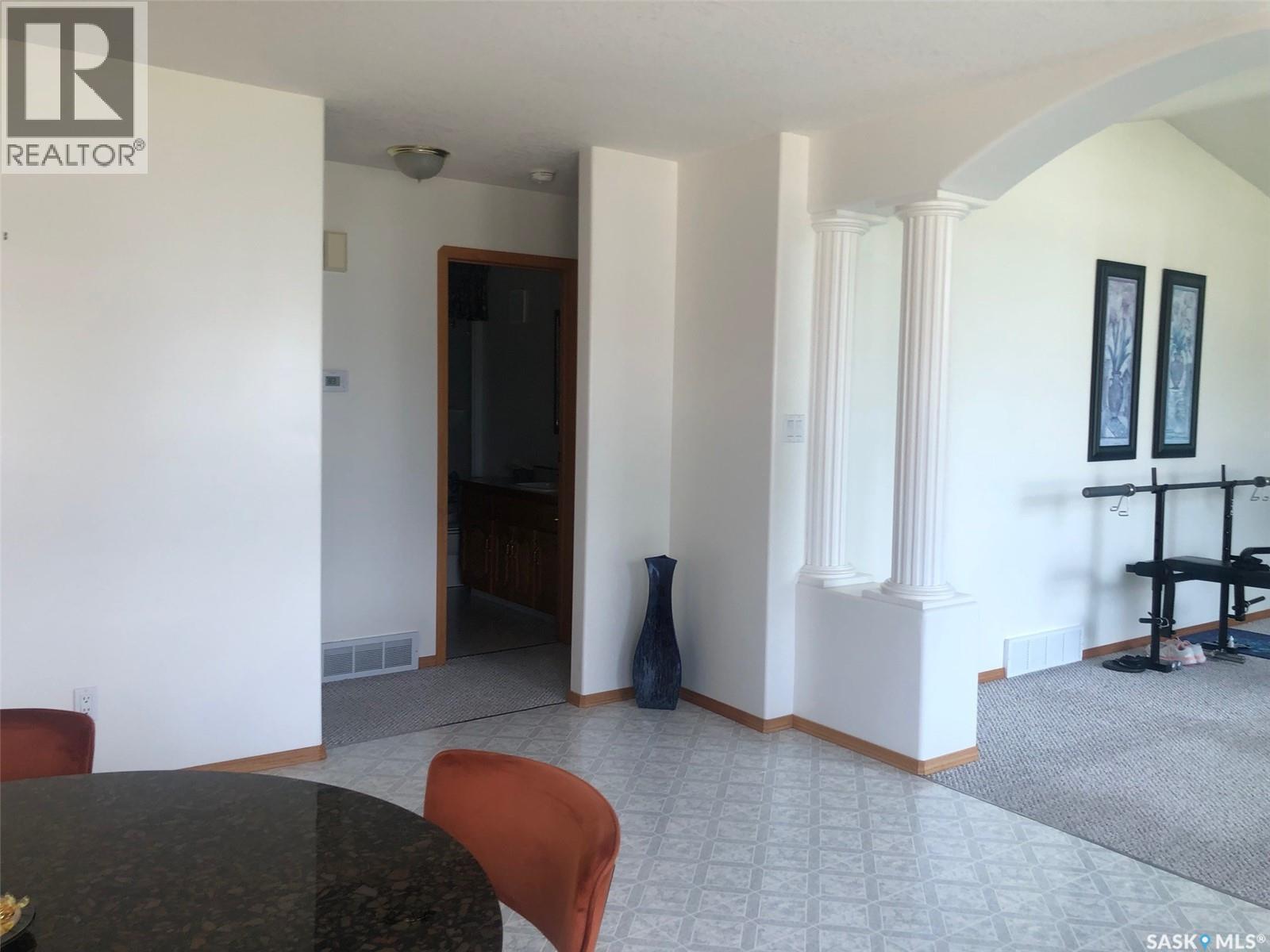 643 2Nd Street Ne, Preeceville, SK - Indoor