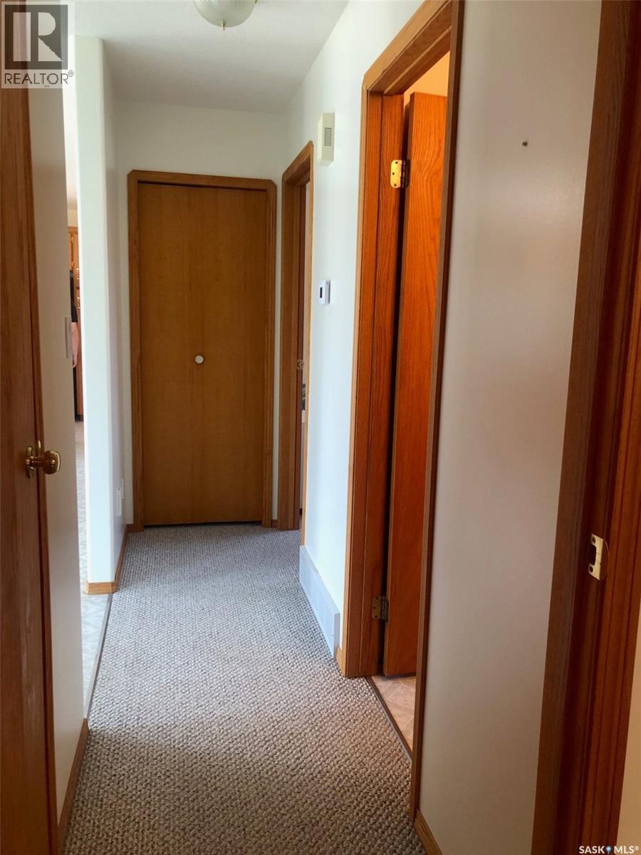 643 2Nd Street Ne, Preeceville, SK - Indoor Photo Showing Other Room