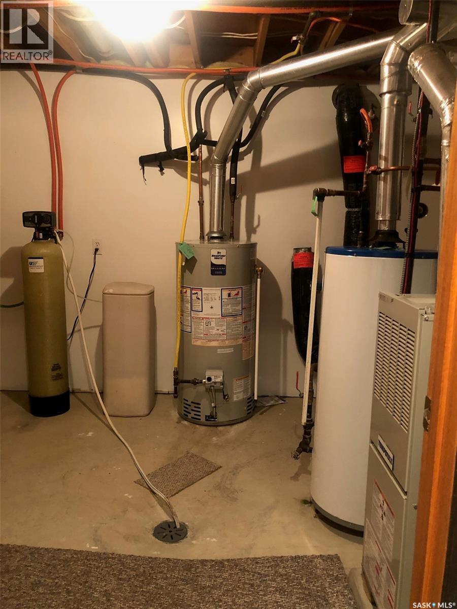 643 2Nd Street Ne, Preeceville, SK - Indoor Photo Showing Basement