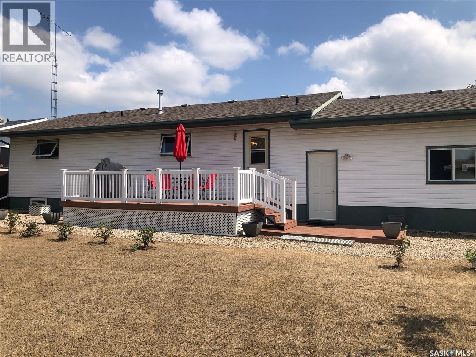 643 2Nd Street Ne, Preeceville, SK - Outdoor With Deck Patio Veranda With Exterior