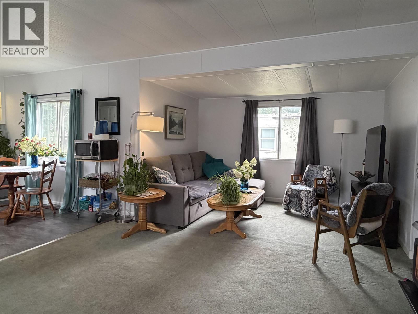 24 4625 Graham Avenue, Terrace, BC - Indoor Photo Showing Living Room