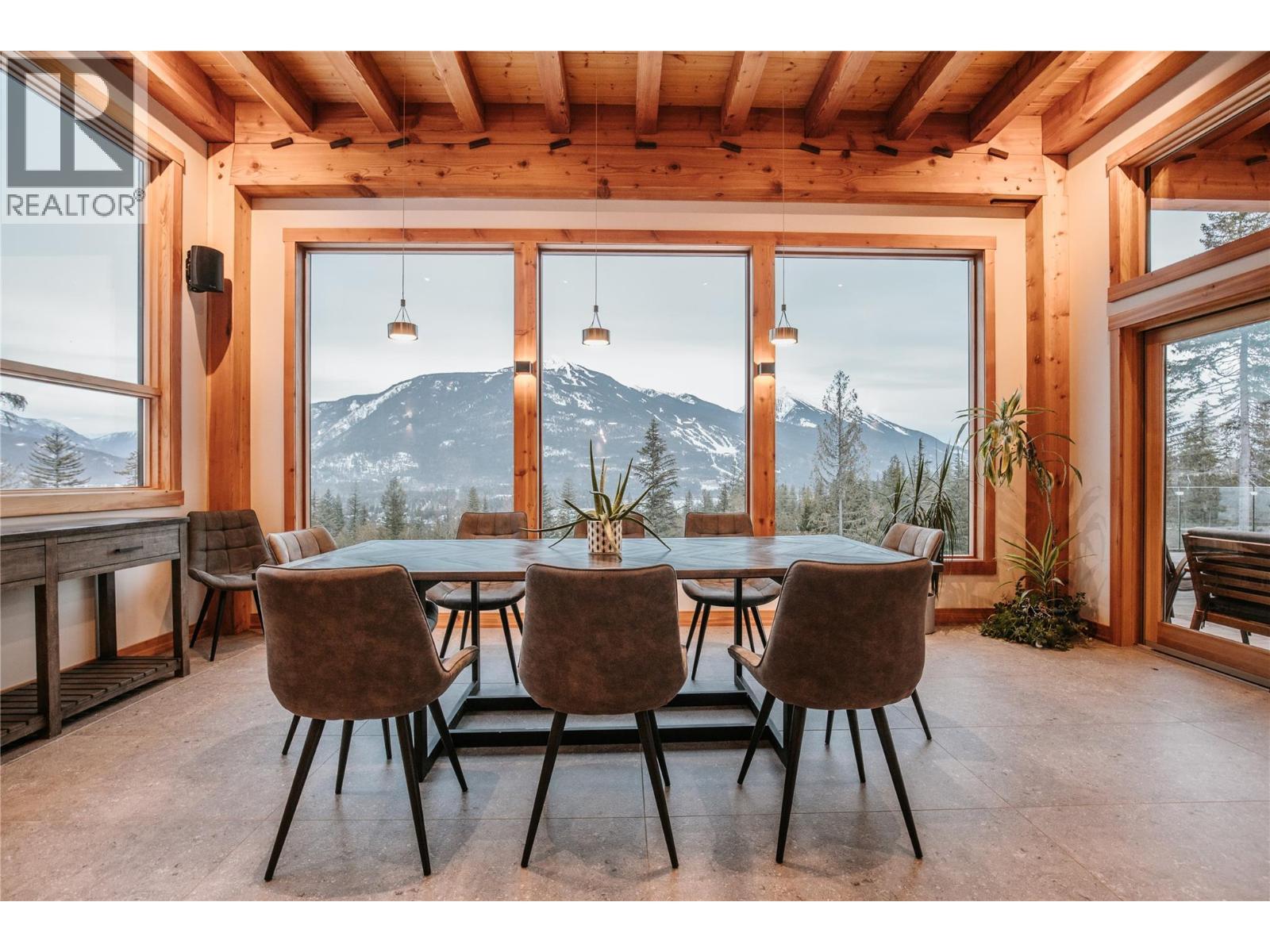 Dining - 1917 Mt Mcpherson Drive, Revelstoke, BC - Indoor Photo Showing Dining Room