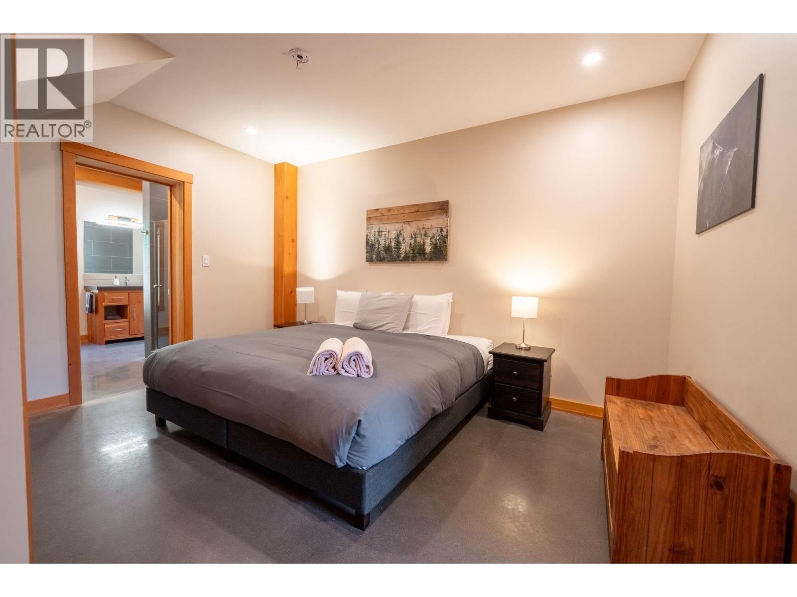 Bonus bdrm/wellness rm - 1917 Mt Mcpherson Drive, Revelstoke, BC - Indoor Photo Showing Bedroom