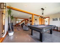 Pool table -