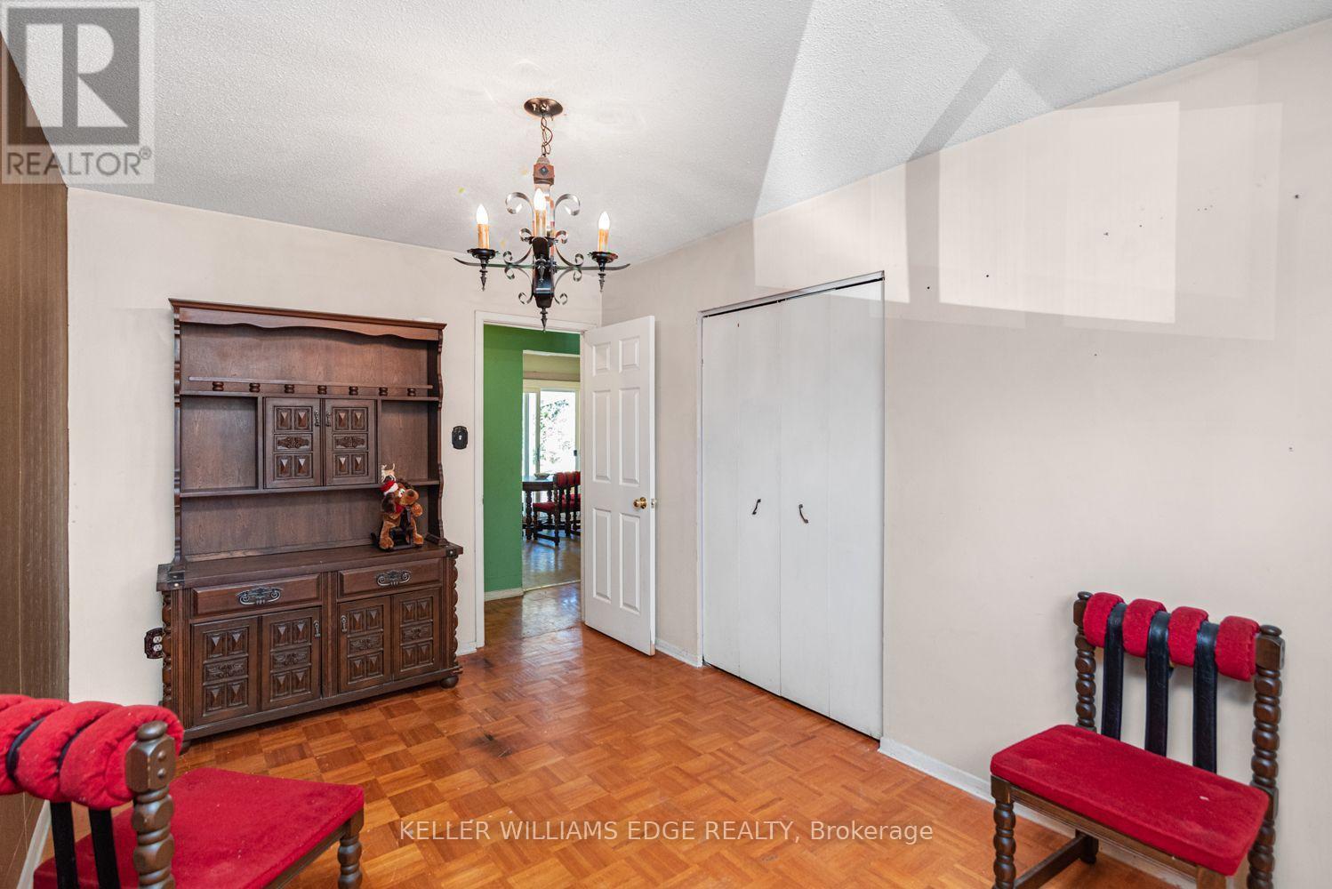 2138 Falmouth Terrace, Burlington, ON - Indoor
