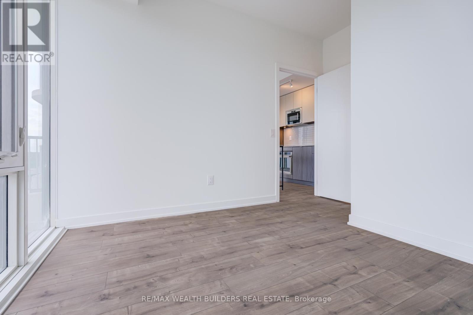 714 - 220 Missinnihe Way, Mississauga, ON - Indoor Photo Showing Other Room
