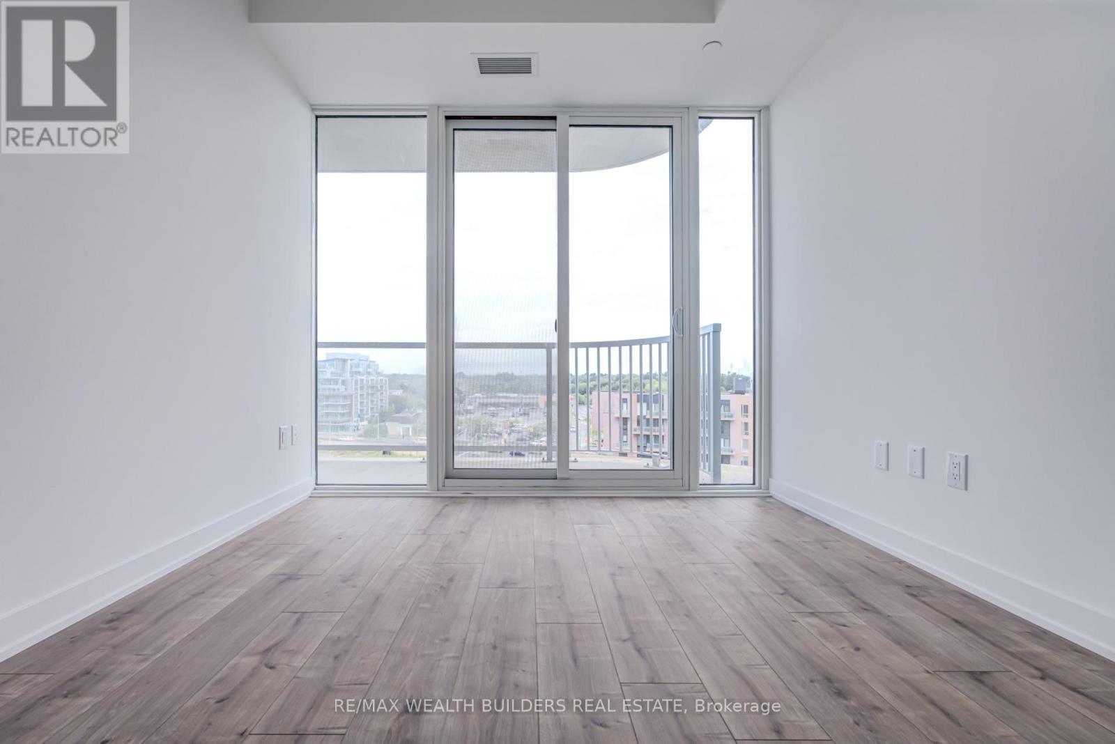 714 - 220 Missinnihe Way, Mississauga, ON - Indoor Photo Showing Other Room